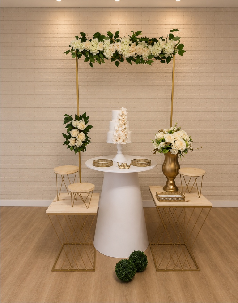 Alugue Decoração Noivado & Casamento (Modelo 14) - HZM Decoração e Locação