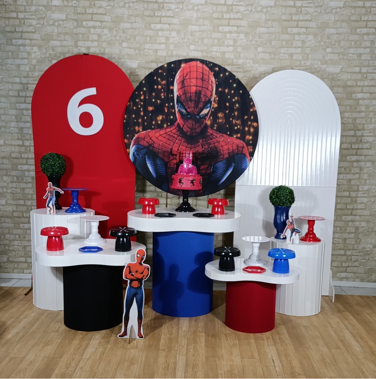 Alugue Decoração Homem Aranha (Modelo 22) - HZM Decoração e Locação