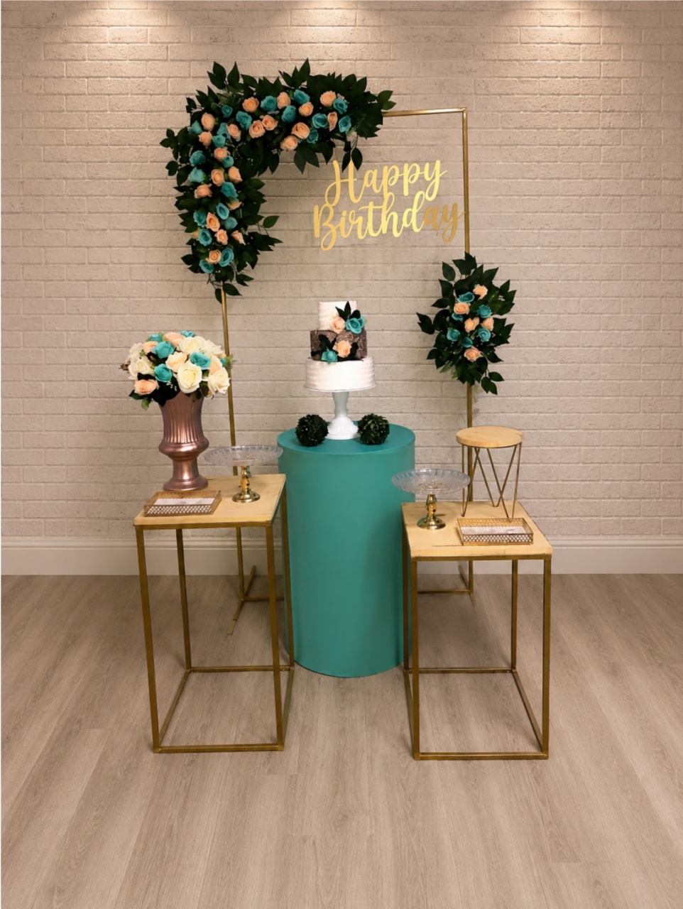 Alugue Decoração Floral ( Modelo 12) - HZM Decoração e Locação