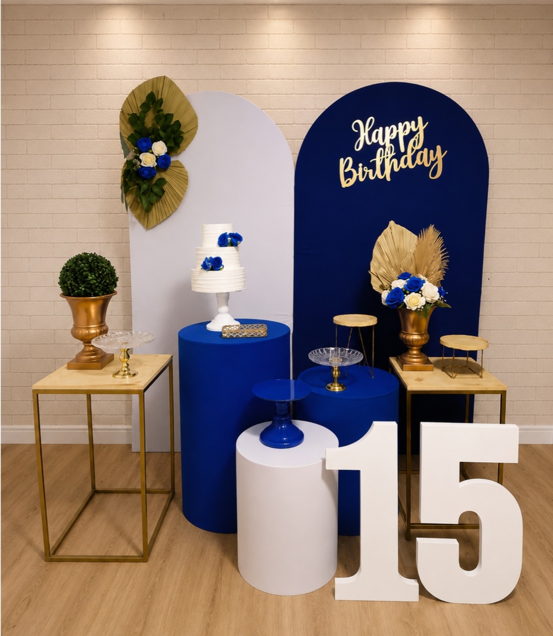 Alugue Decoração 15 Anos ( Modelo 6) - HZM Decoração e Locação