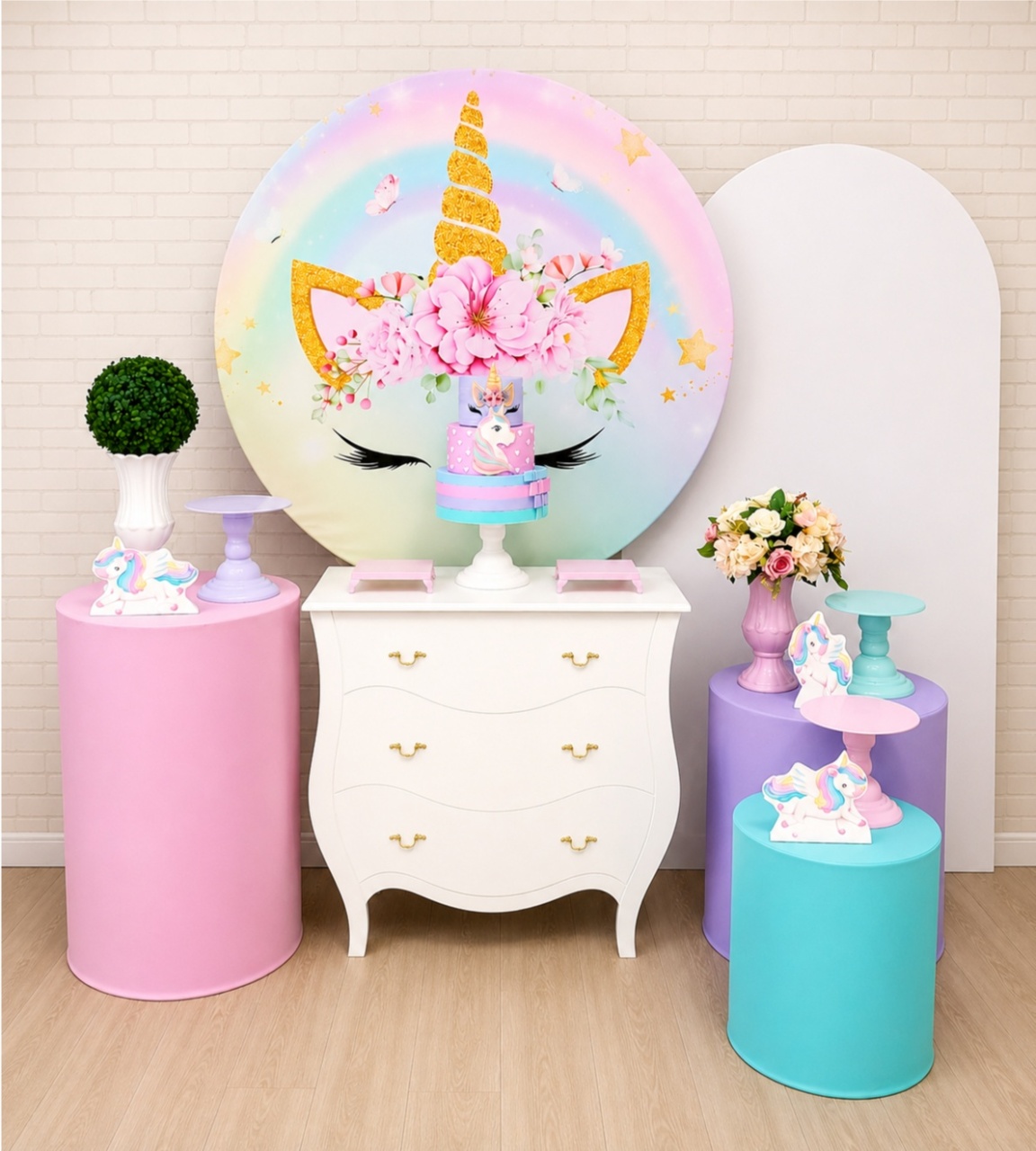 Alugue Decoração Unicórnio ( Modelo 3) - HZM Decoração e Locação
