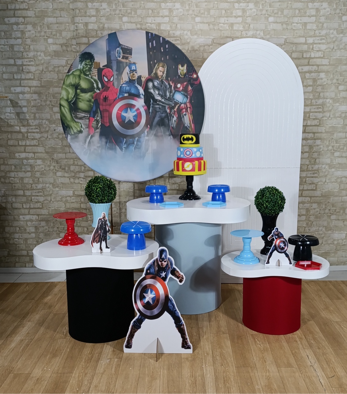 Alugue Decoração Vingadores (Modelo 14) - HZM Decoração e Locação