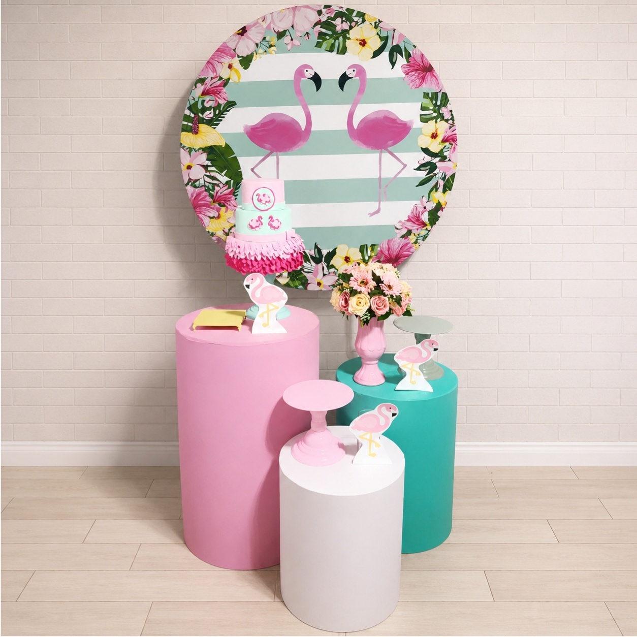Alugue Decoração Flamingo (Modelo 1) - HZM Decoração e Locação