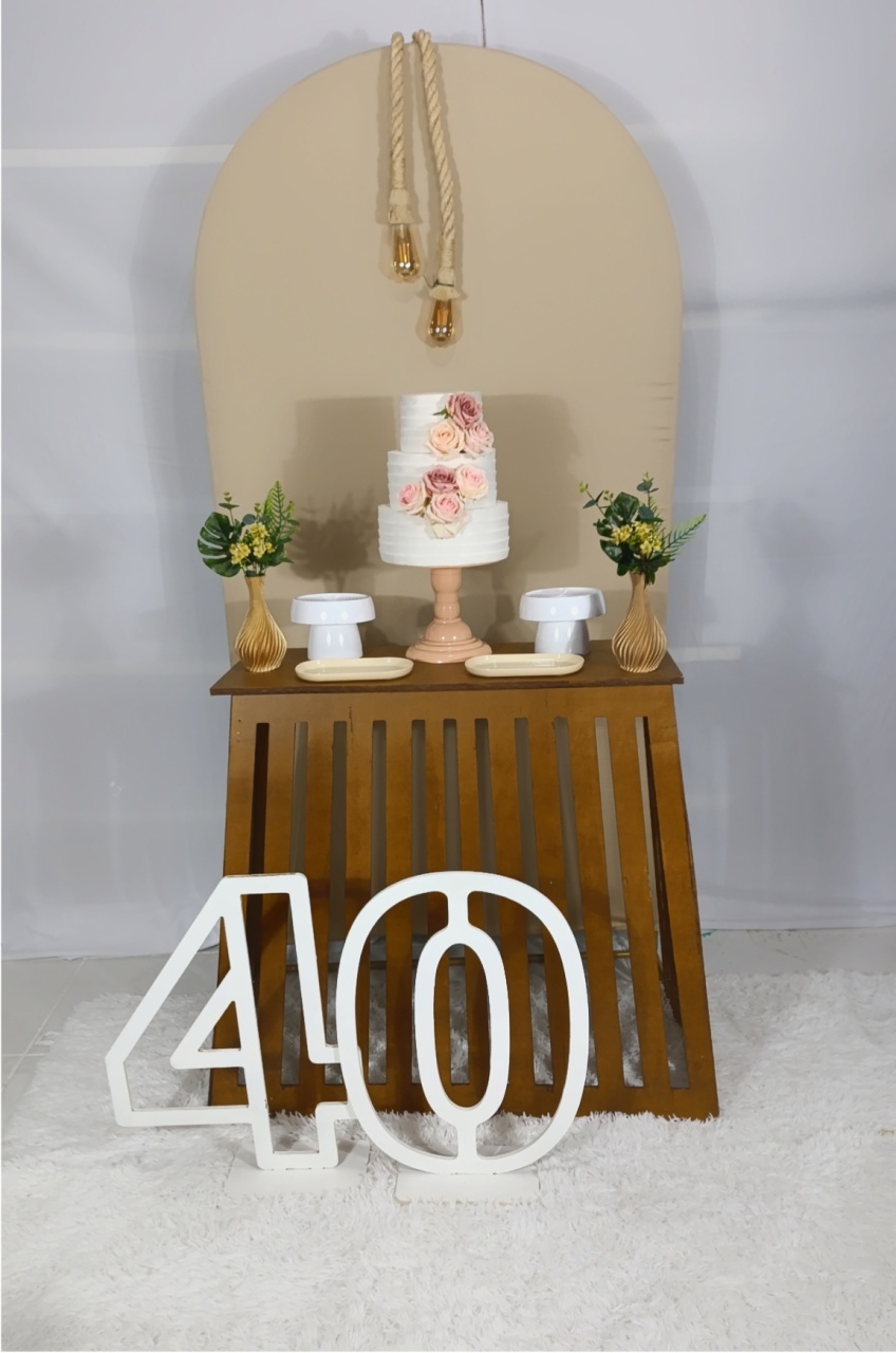 Alugue Decoração 40 Anos ( Modelo 1) - HZM Decoração e Locação