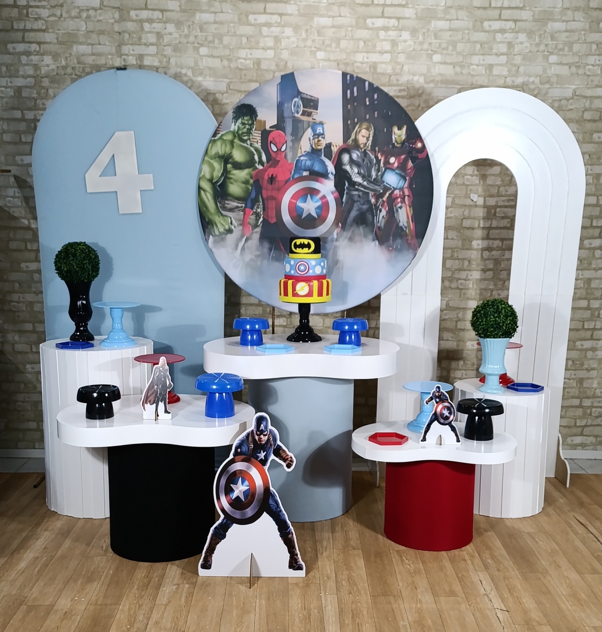 Alugue Decoração Vingadores (Modelo 20) - HZM Decoração e Locação