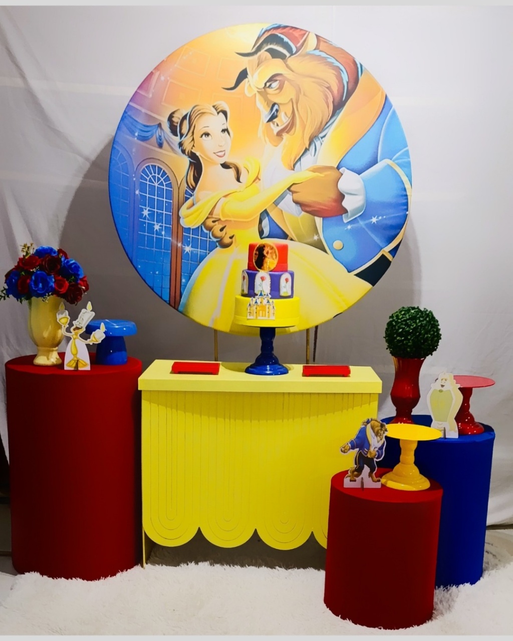 Alugue Decoração Bela E A Fera   ( Modelo 2) - HZM Decoração e Locação