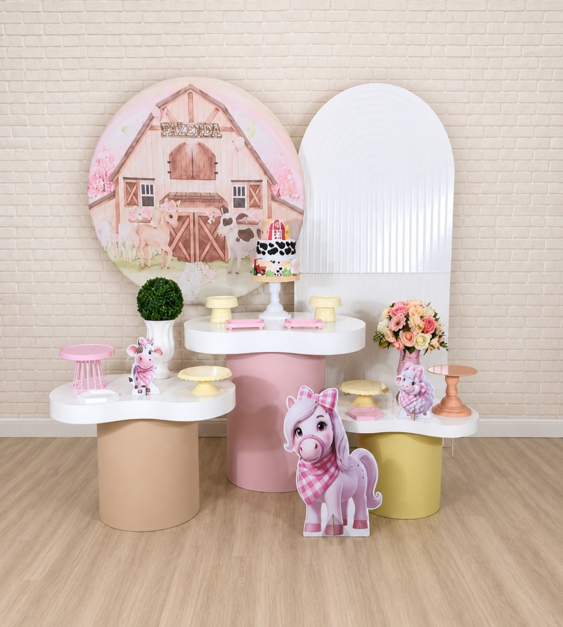 Alugue Decoração Fazendinha (Modelo 13) - HZM Decoração e Locação