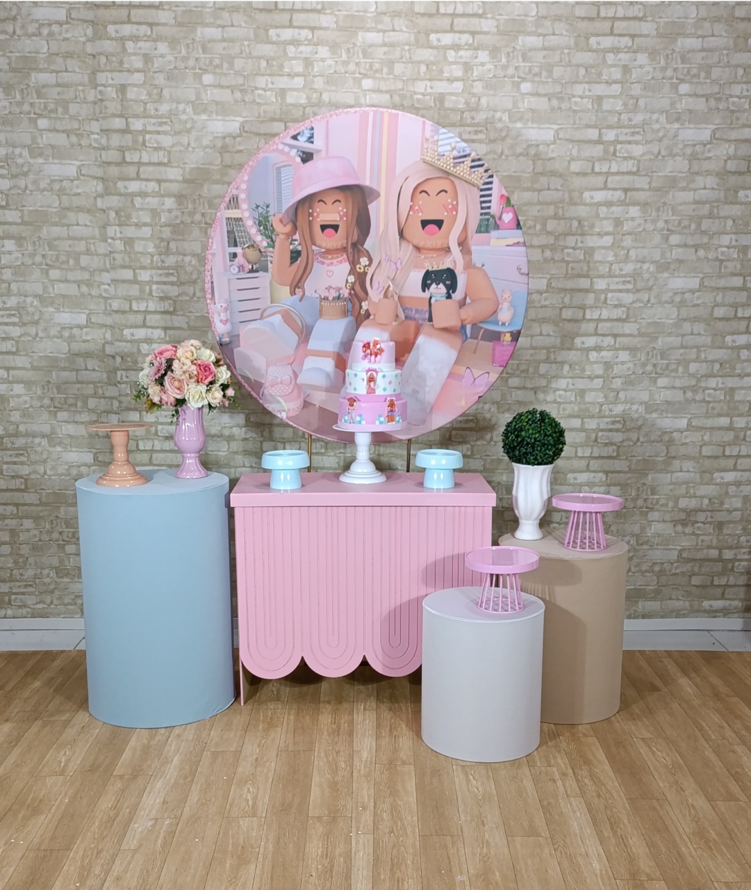 Alugue Decoração Roblox ( Modelo 2) - HZM Decoração e Locação