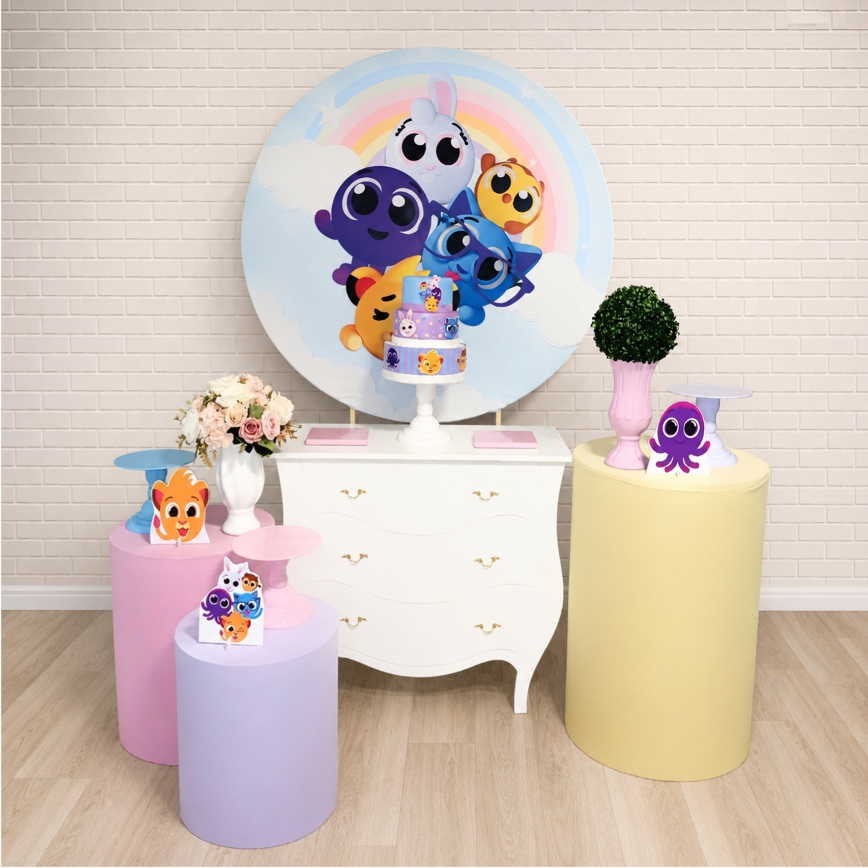 Alugue Decoração Bolofofos (Modelo 8) - HZM Decoração e Locação
