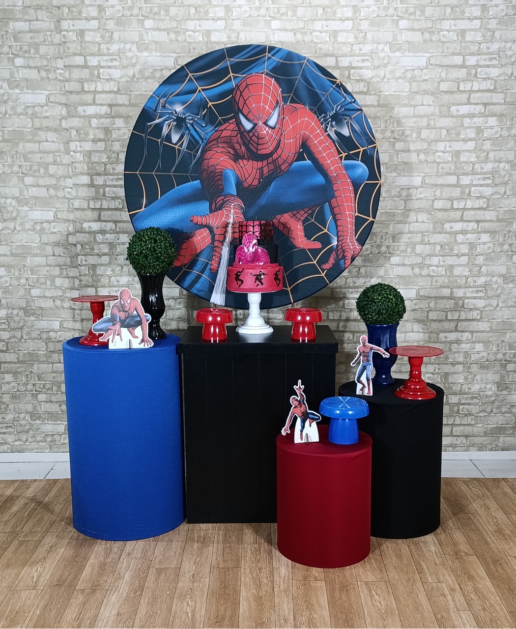 Alugue Decoração Homem Aranha (Modelo 6) - HZM Decoração e Locação