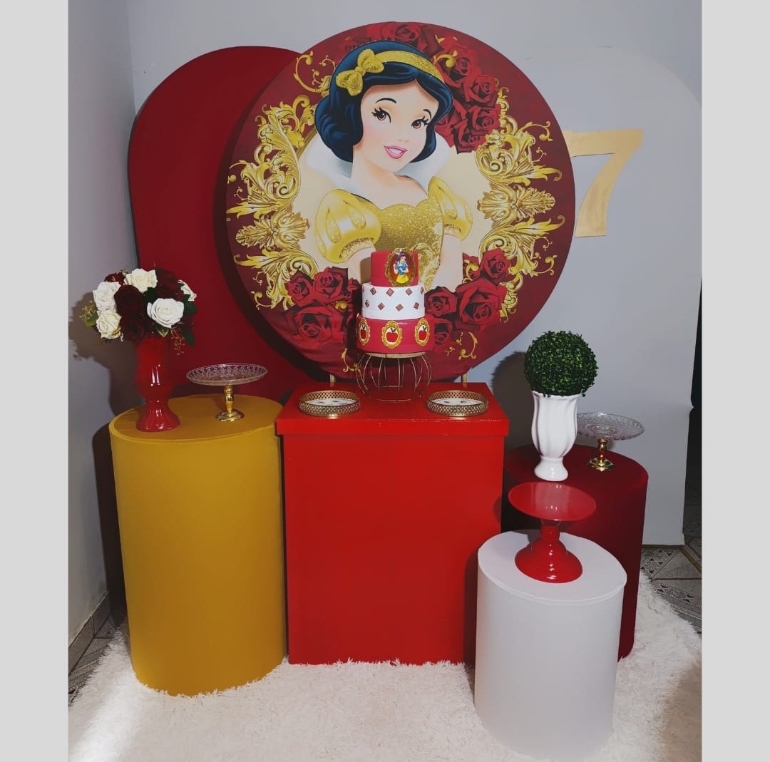 Alugue Decoração Branca de Neve ( Modelo 4) - HZM Decoração e Locação