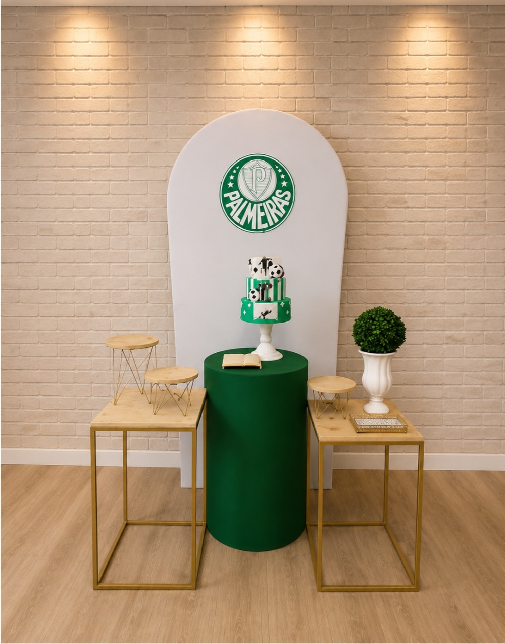 Alugue Decoração Palmeiras (Modelo 6) - HZM Decoração e Locação