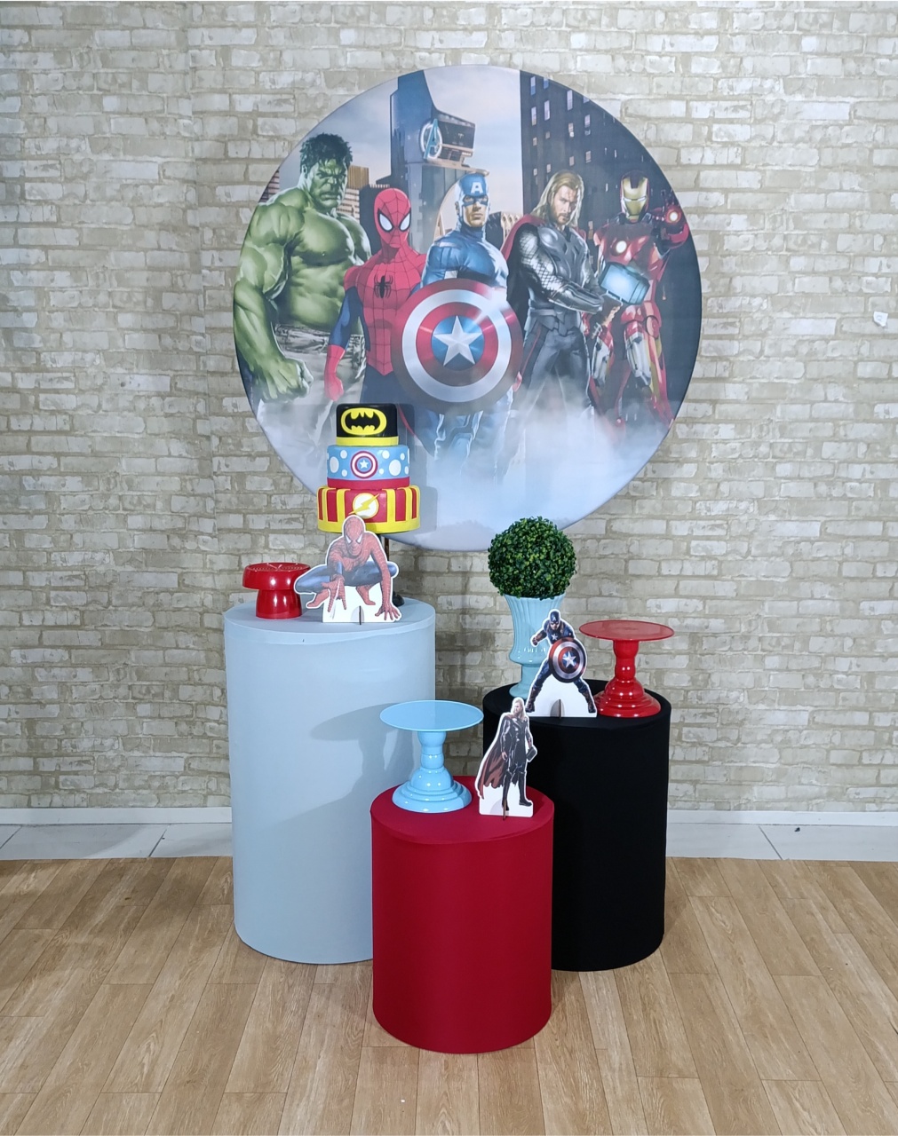 Alugue Decoração Vingadores (Modelo 2) - HZM Decoração e Locação