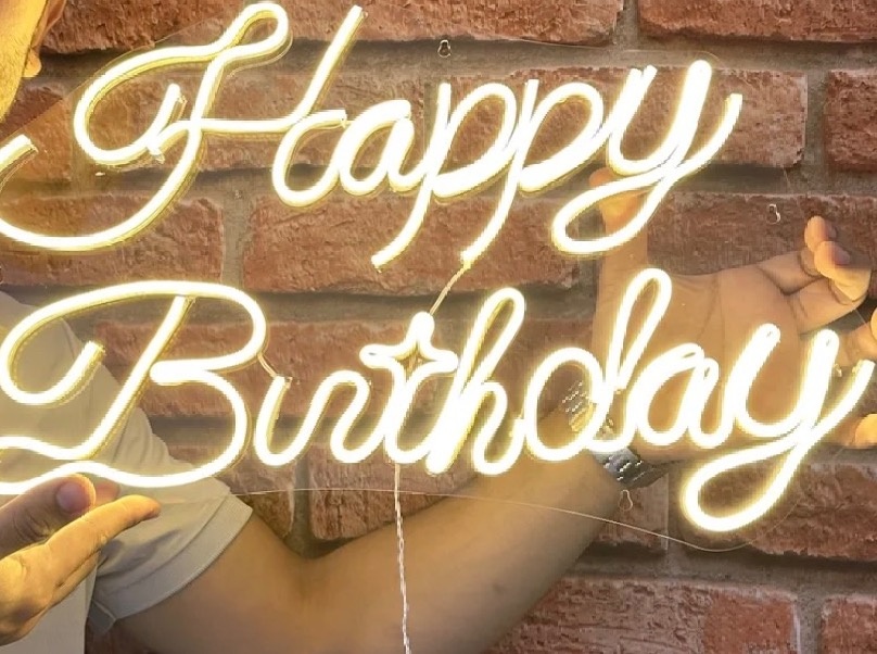 Luminária Happy Birthday 1 Cor - Amanda Bastos Decor