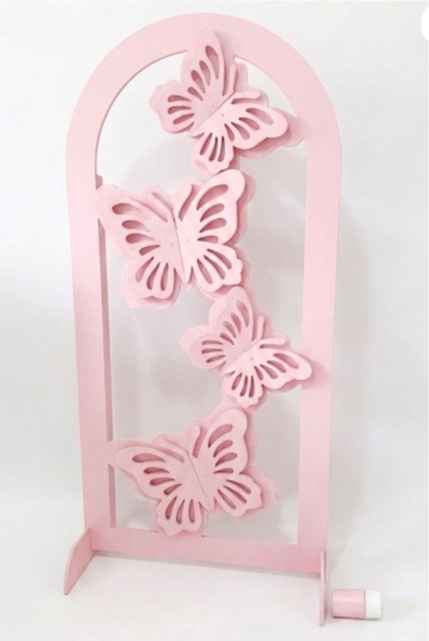 Painel Romano Borboleta Em Mdf Rosa - Amanda Bastos Decor