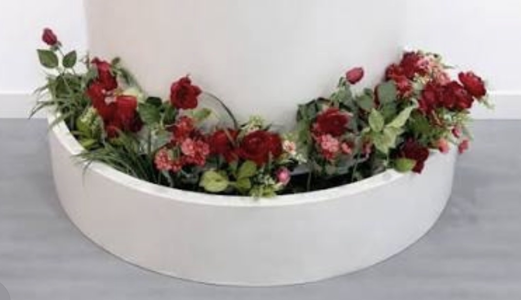 Floreira Com Flores Para Cilindro G - Amanda Bastos Decor