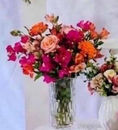 Arranjo de Flores Tropicais - Amanda Bastos Decor