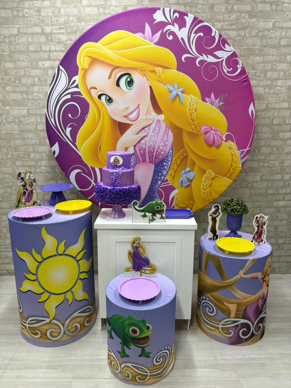 Rapunzel  Kit Ouro     - Iara Maria Arruda da Silva