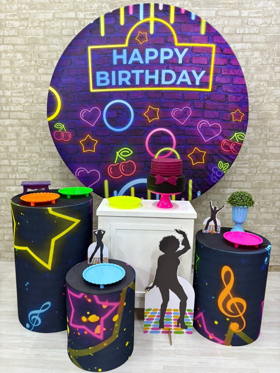 Happy Birthday Neon  Kit Ouro   - Iara Maria Arruda da Silva