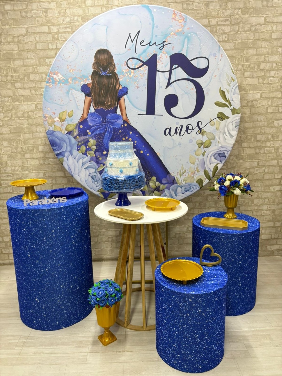 Meus 15 Anos Kit Ouro  - Iara Maria Arruda da Silva