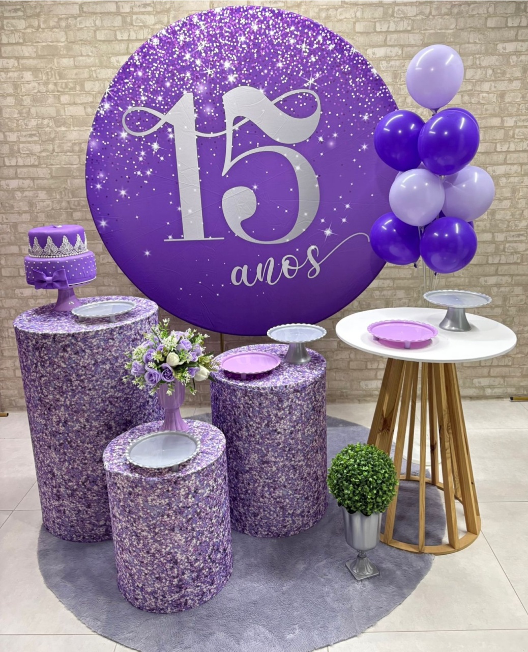 15 Anos Kit Ouro (Com Suporte de Balão) - Iara Maria Arruda da Silva