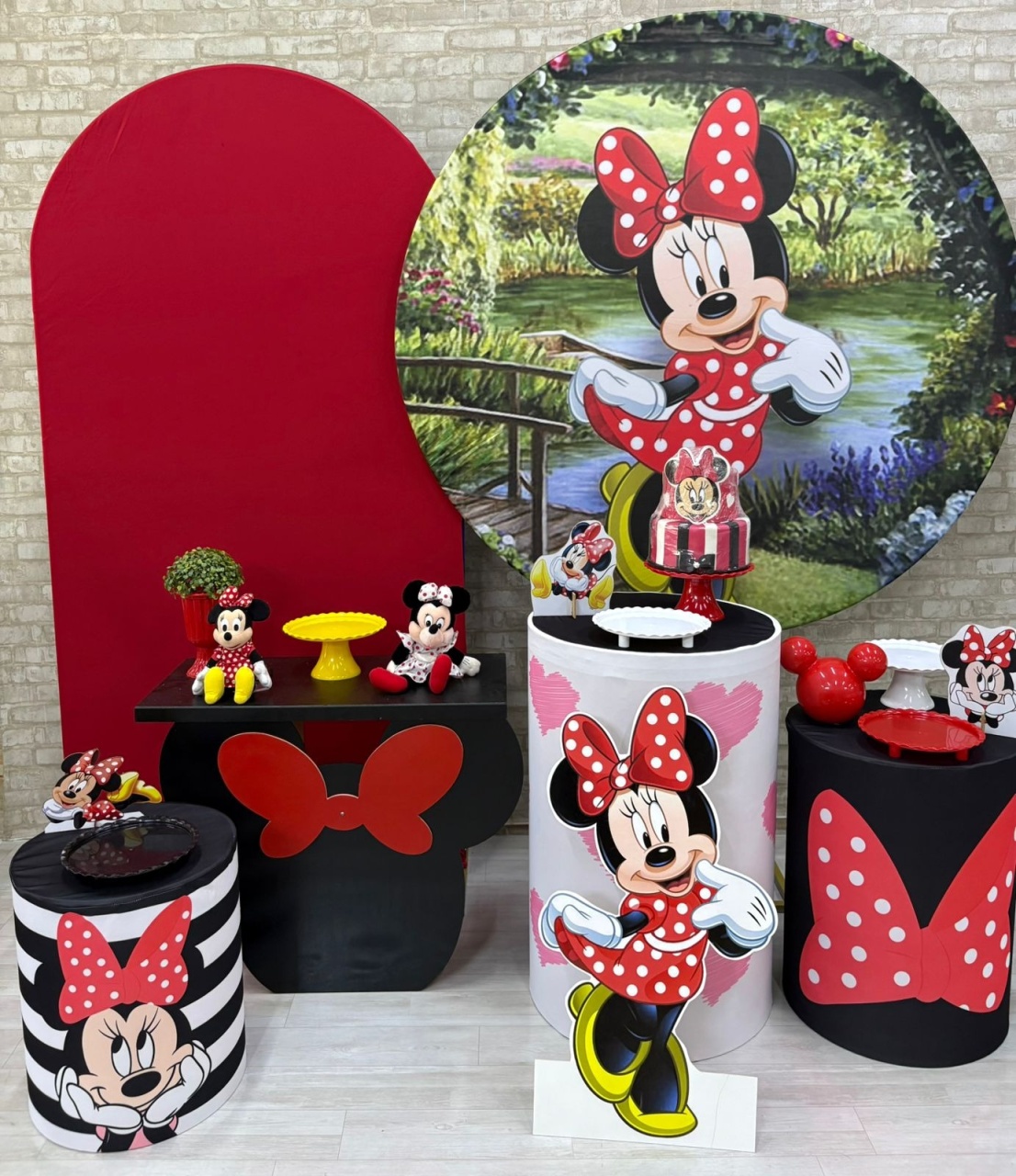 Minnie Vermelha Kit Diamante    - Iara Maria Arruda da Silva