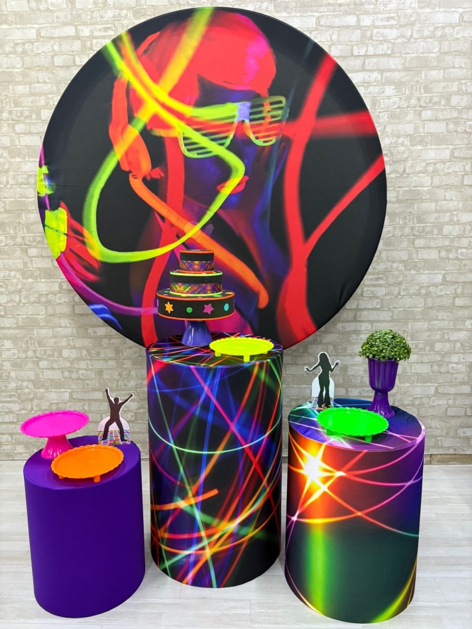 Balada  Neon  Kit Prata      - Iara Maria Arruda da Silva