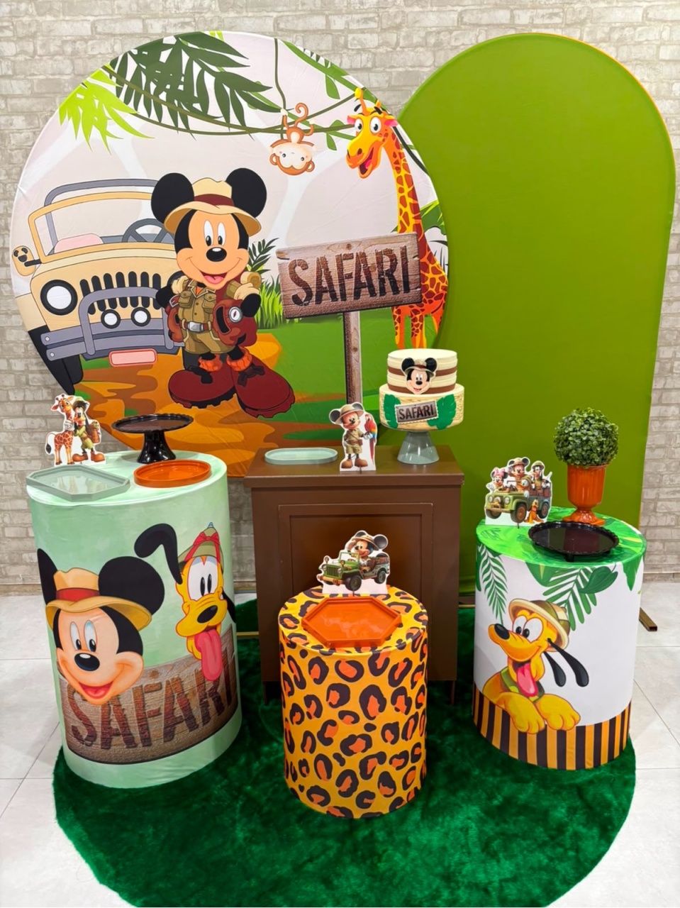Mickey Safari Kit Diamante - Iara Maria Arruda da Silva