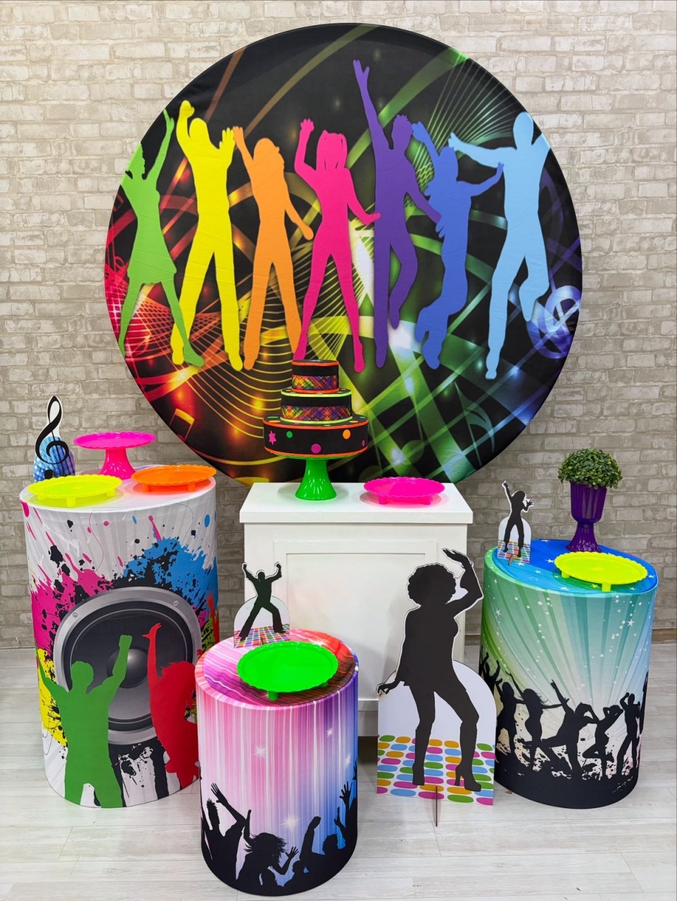 Balada  Neon  Kit Ouro - Iara Maria Arruda da Silva