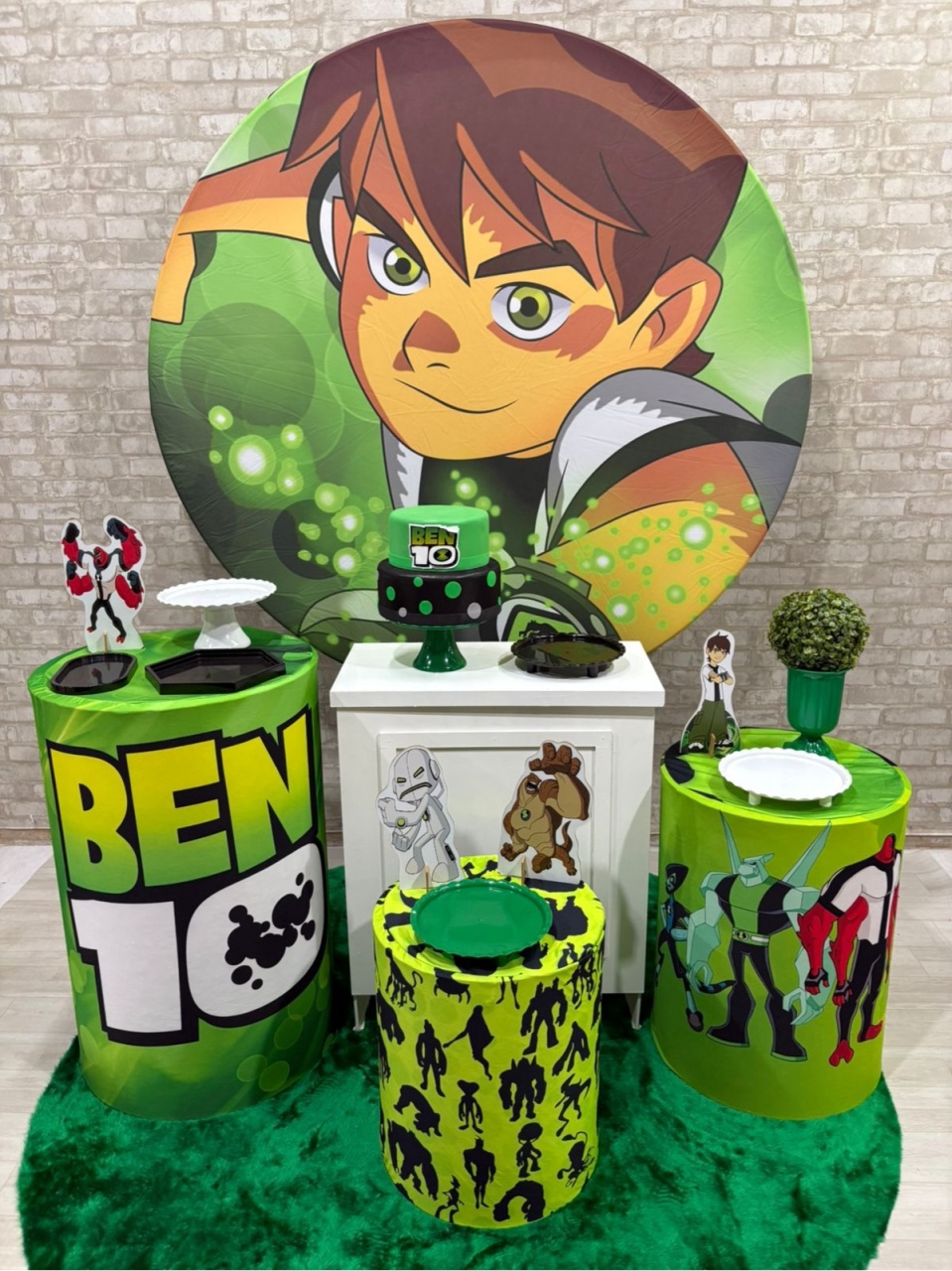 Ben 10 Kit Ouro - Iara Maria Arruda da Silva