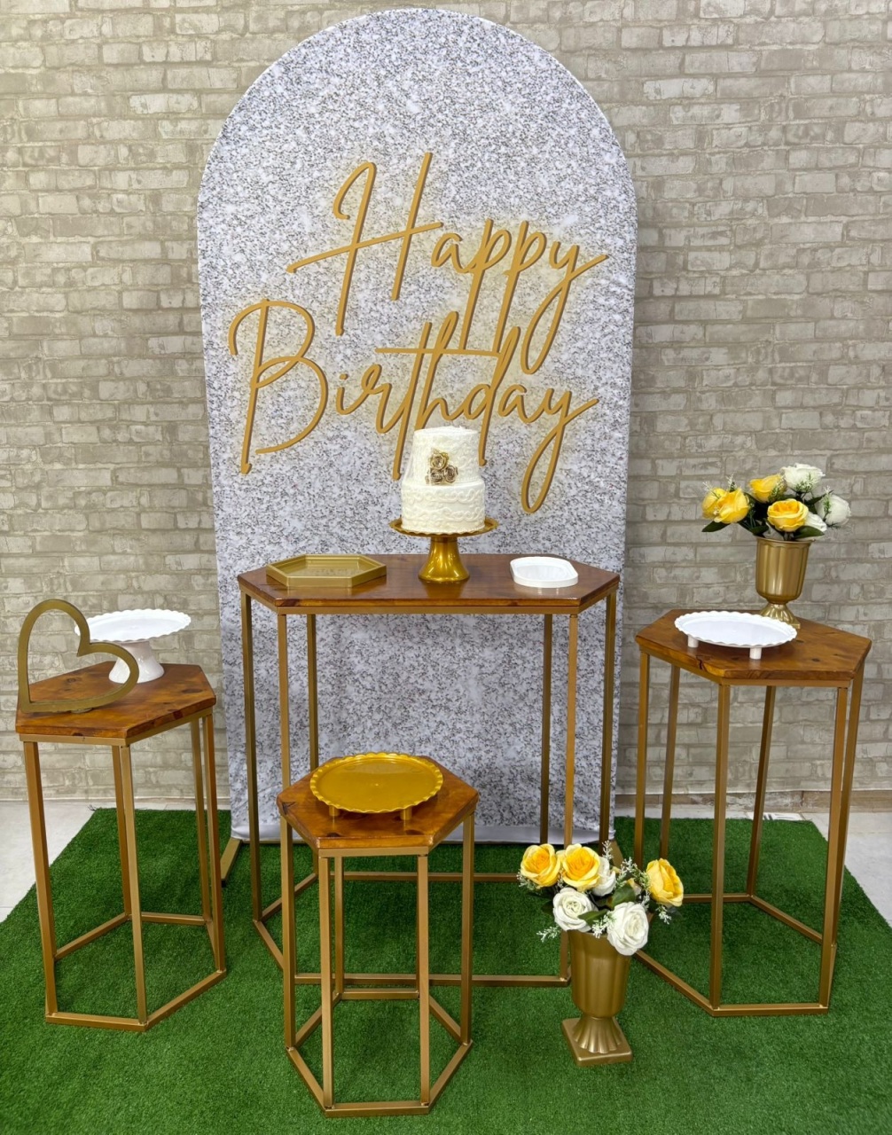 Happy Birthday  Kit Ouro      - Iara Maria Arruda da Silva