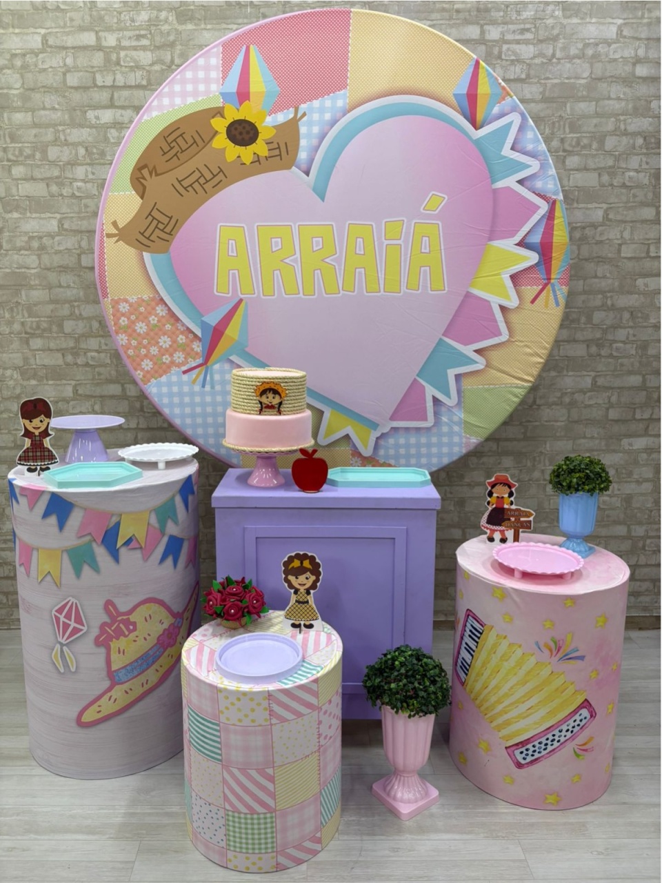 Festa Junina Kit Ouro (Arraiá Coração) - Iara Maria Arruda da Silva