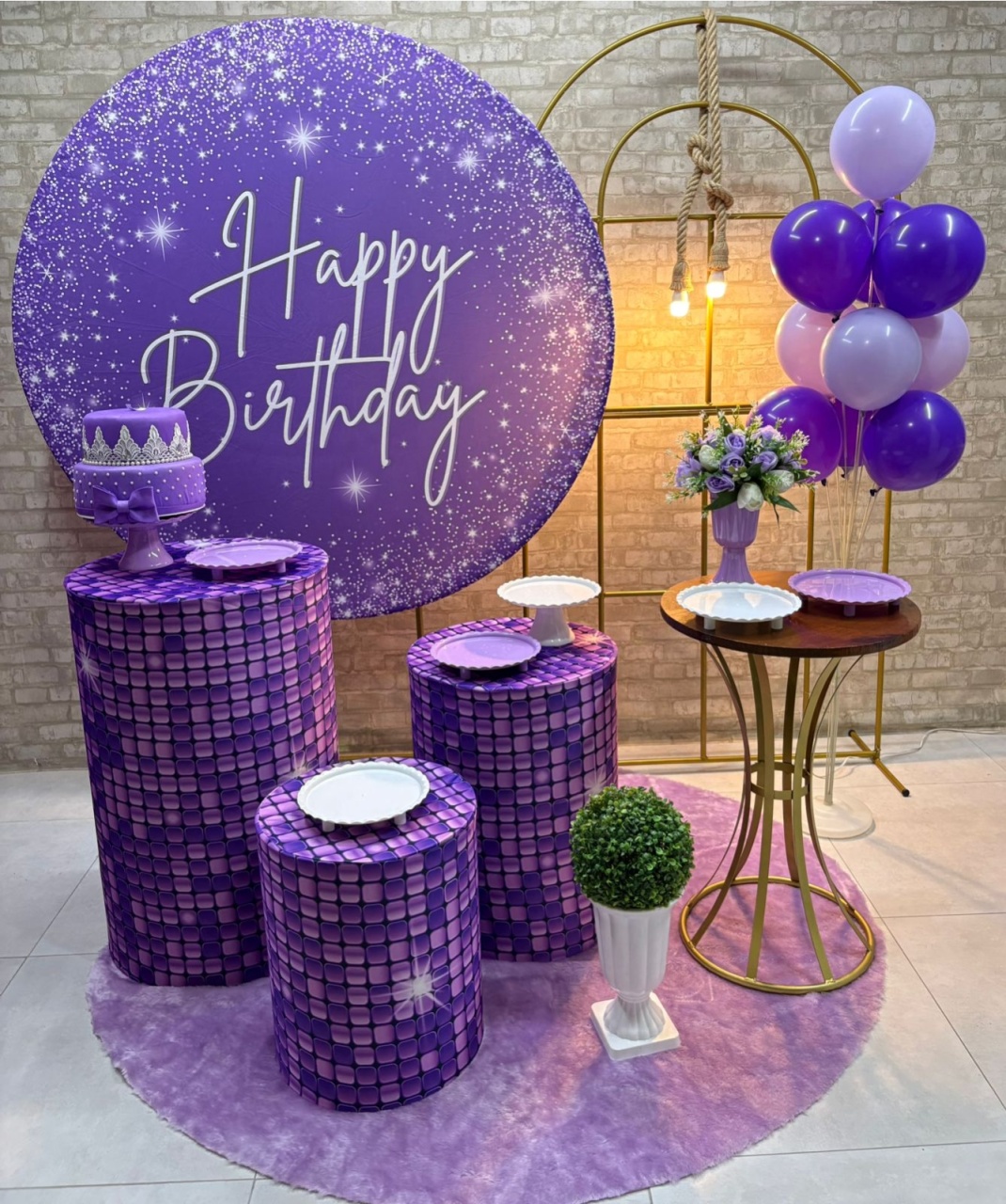Happy Birthday Lilás Kit Diamante (Com Suporte de Balão) - Iara Maria Arruda da Silva