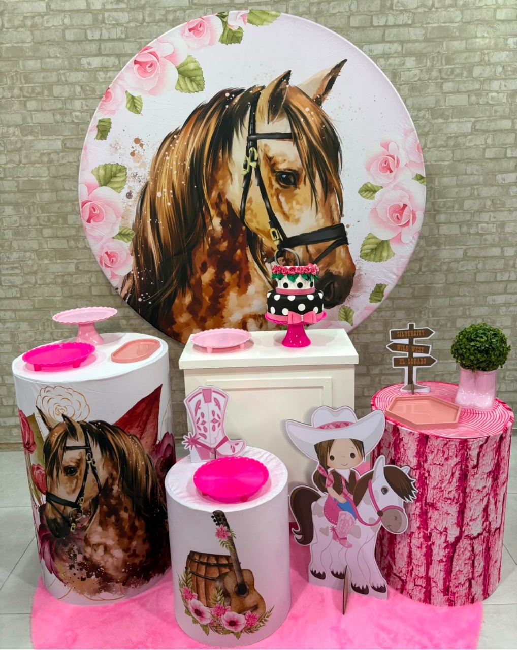 Cavalo Kit Ouro - Iara Maria Arruda da Silva