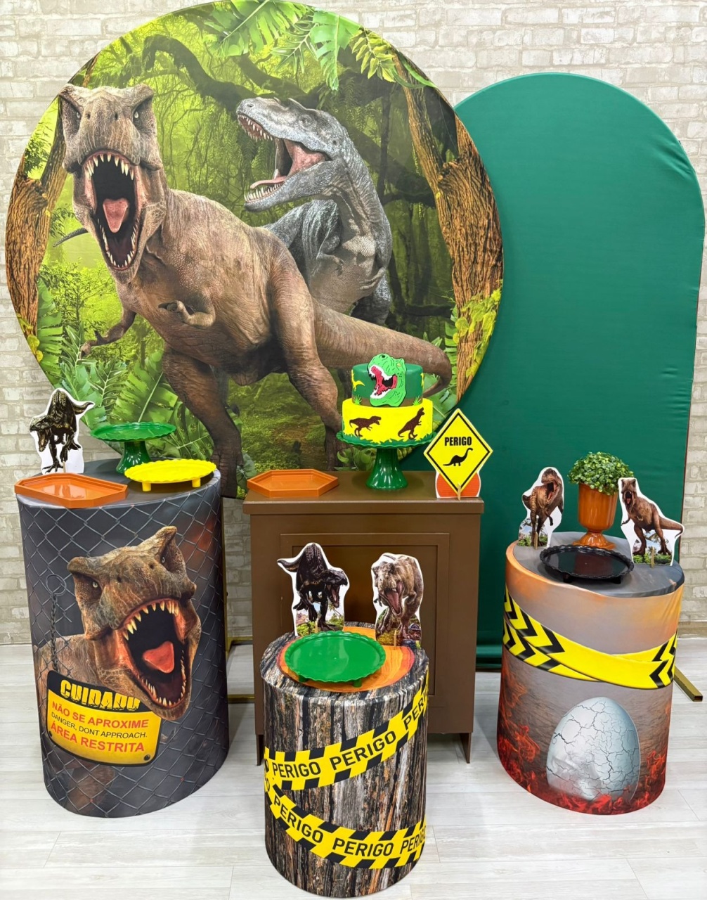 Dinossauro Kit Diamante  - Iara Maria Arruda da Silva