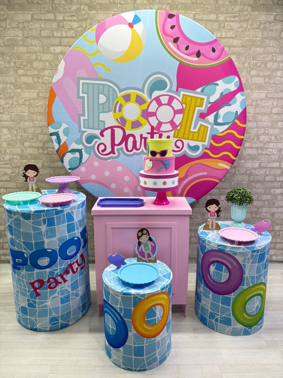 Pool Party  Kit Ouro     - Iara Maria Arruda da Silva