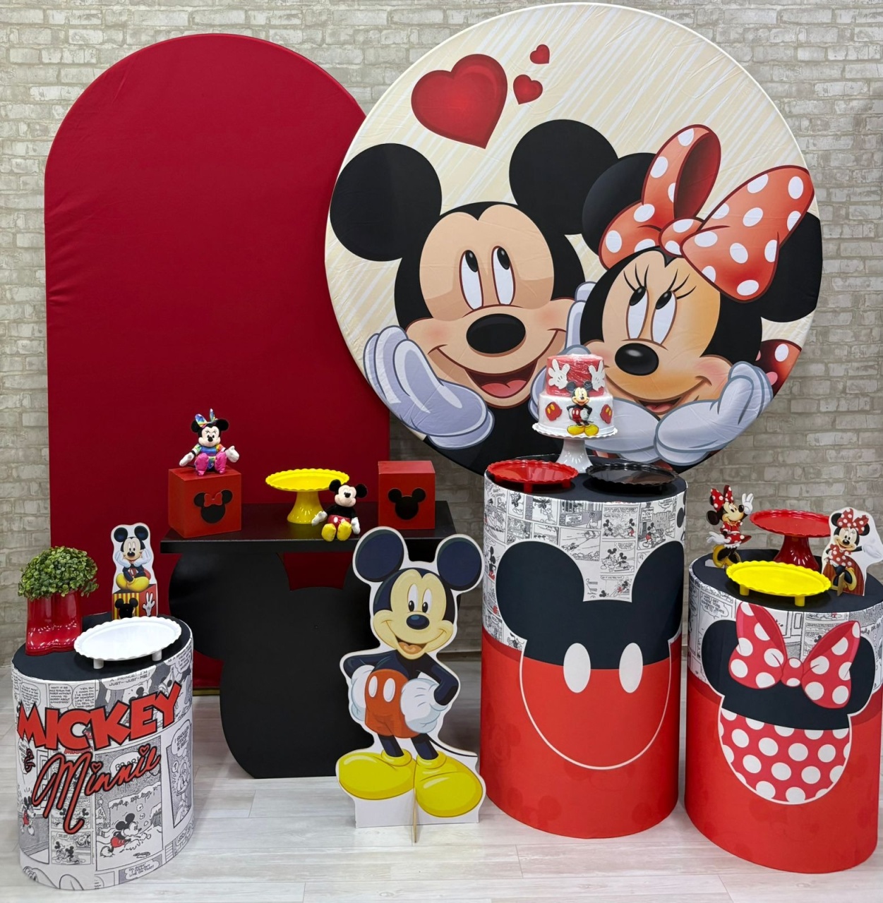 Mickey E Minnie  Kit Diamante - Iara Maria Arruda da Silva