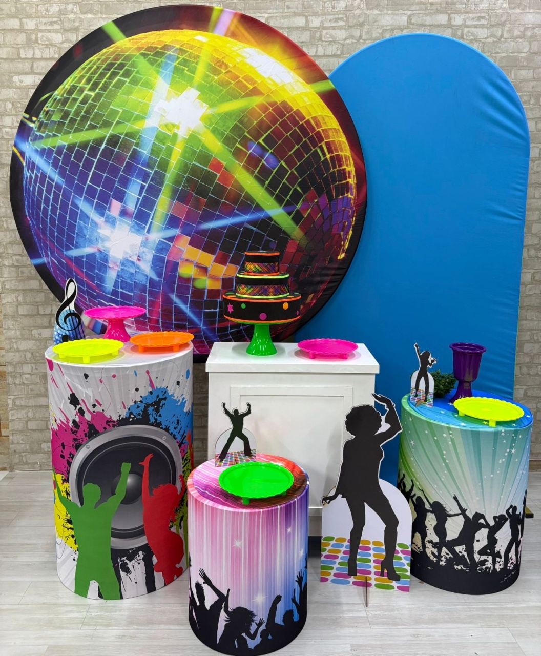 Balada  Neon  Kit Diamante  - Iara Maria Arruda da Silva