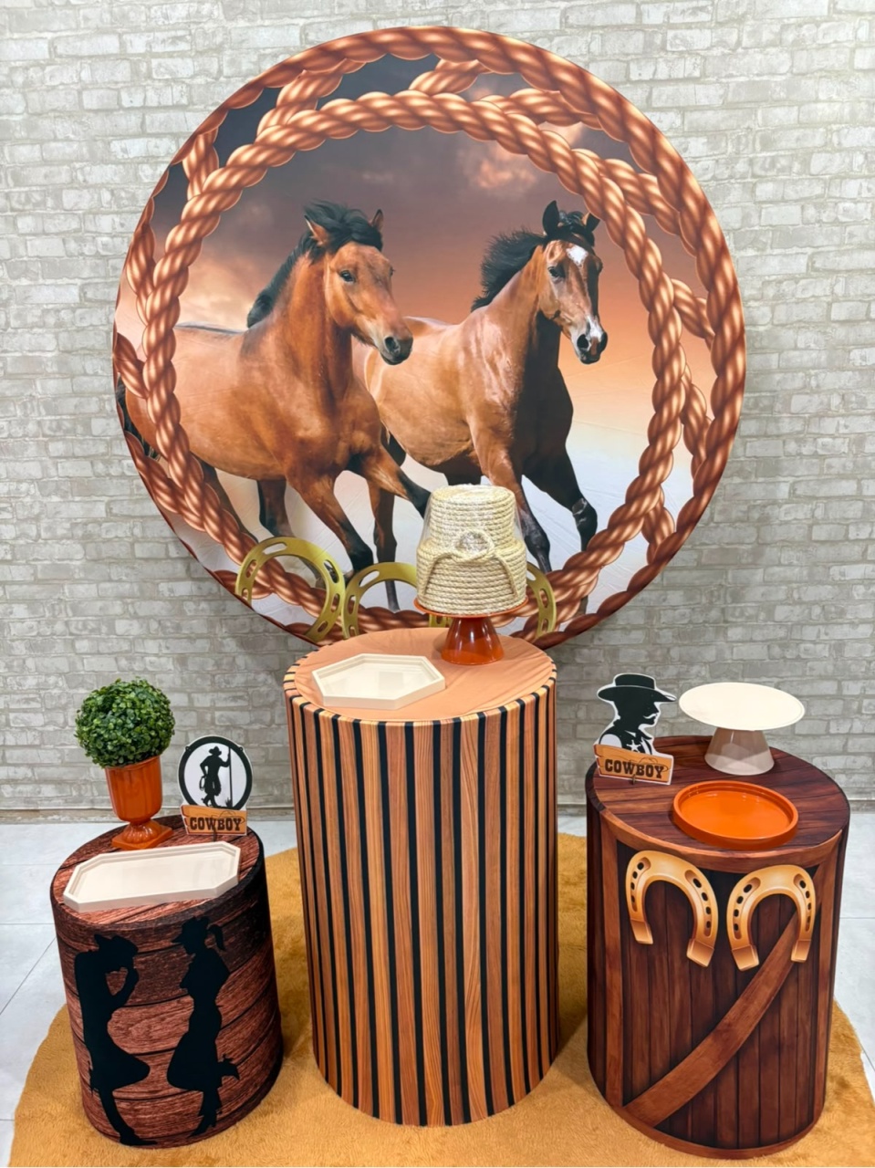 Cavalo Kit Prata - Iara Maria Arruda da Silva