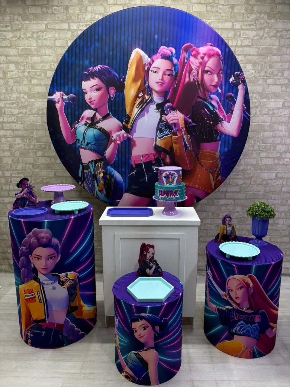 Guerreiras Do K-Pop  Kit Ouro  - Iara Maria Arruda da Silva