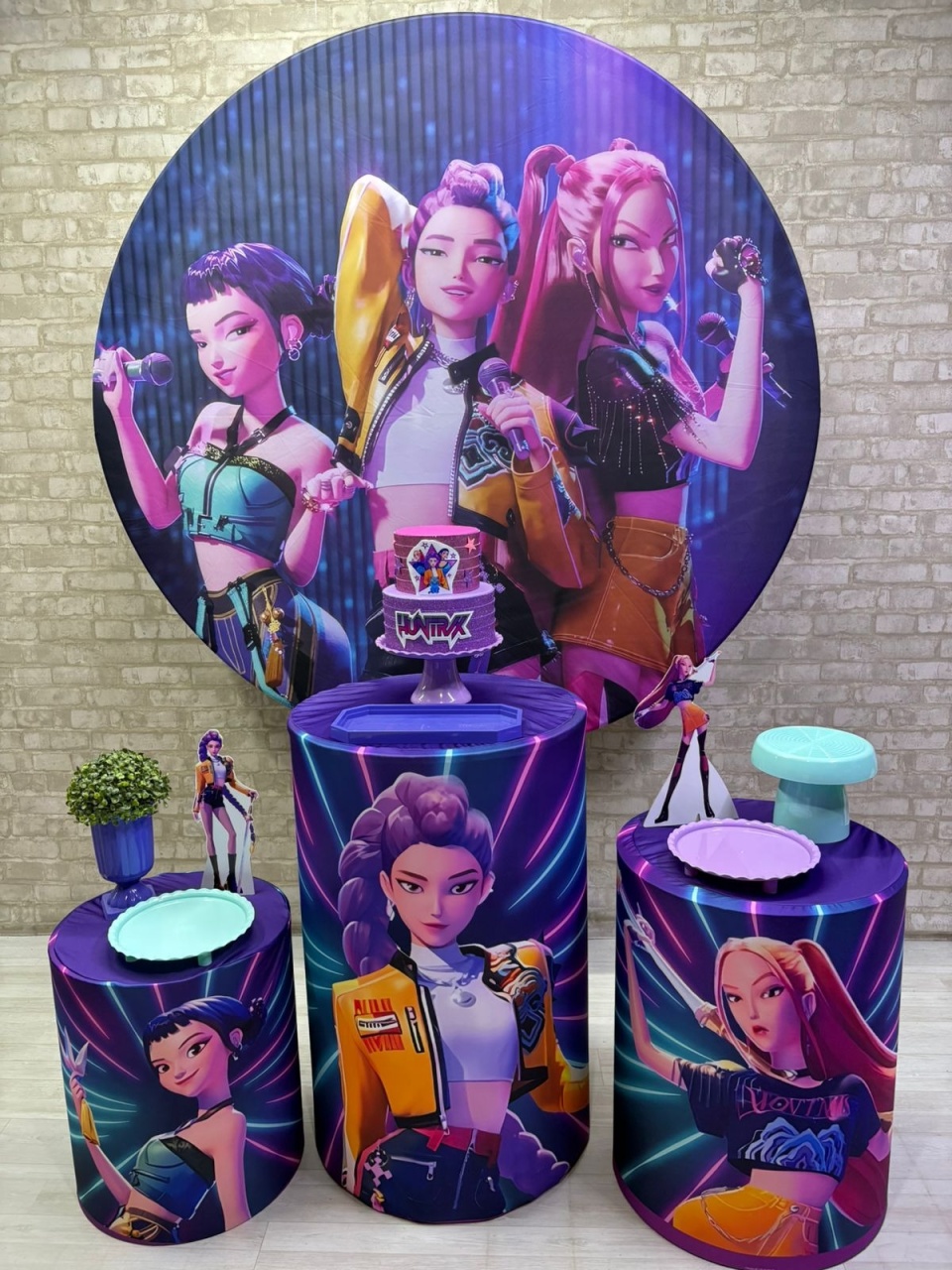 Guerreiras Do K-Pop  Kit Prata     - Iara Maria Arruda da Silva