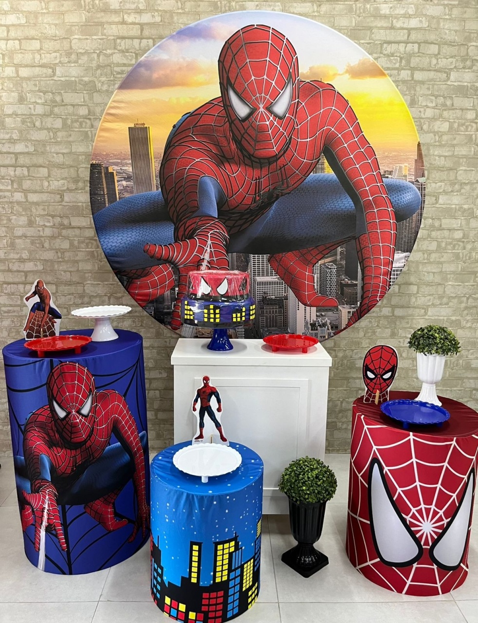 Homem Aranha  Kit Ouro    - Iara Maria Arruda da Silva
