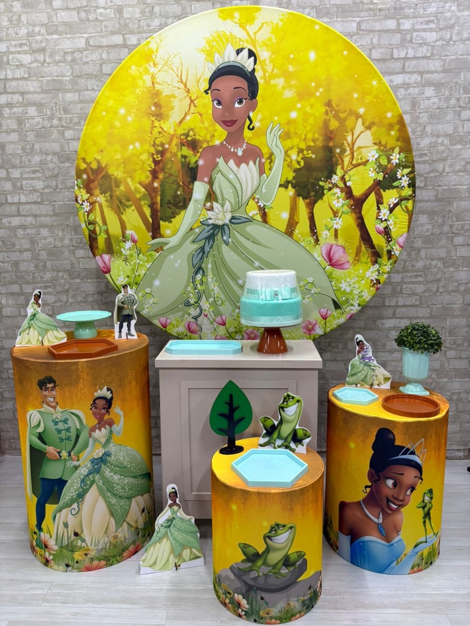 Princesa Tiana Kit Ouro   - Iara Maria Arruda da Silva