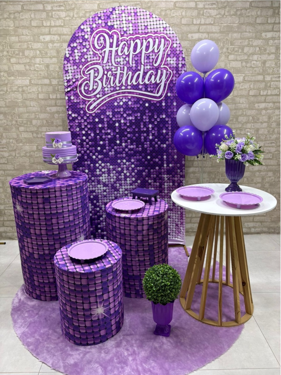 Happy Birthday Lilás Com Suporte de Balão Kit Ouro - Iara Maria Arruda da Silva