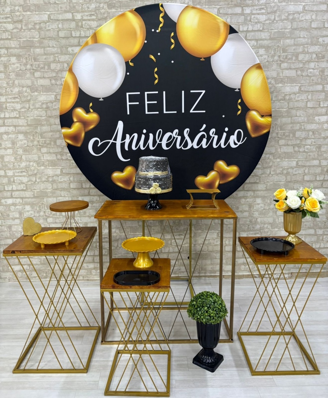 Feliz Aniversario  Kit Ouro  - Iara Maria Arruda da Silva