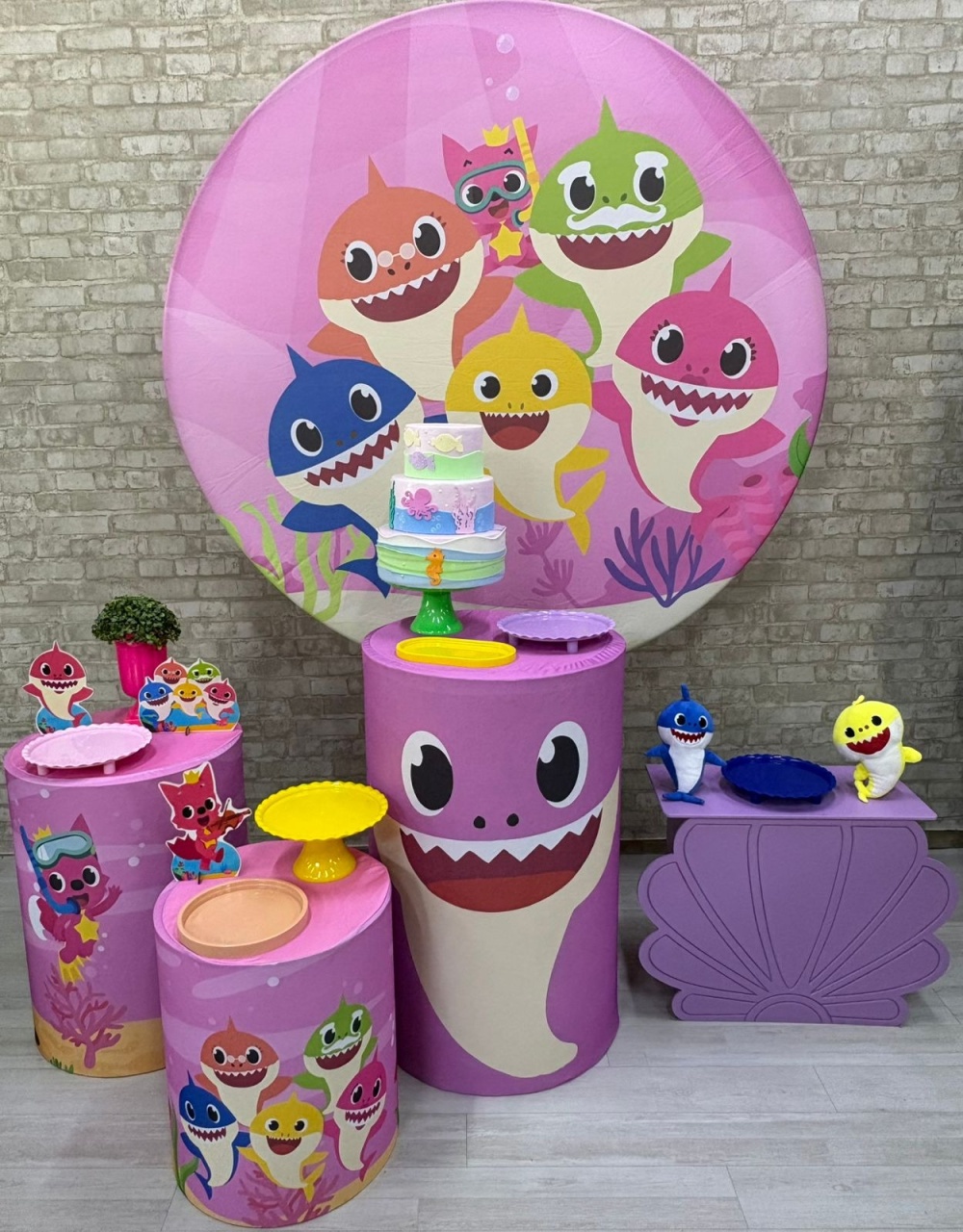 Baby Shark Menina Kit Ouro      - Iara Maria Arruda da Silva