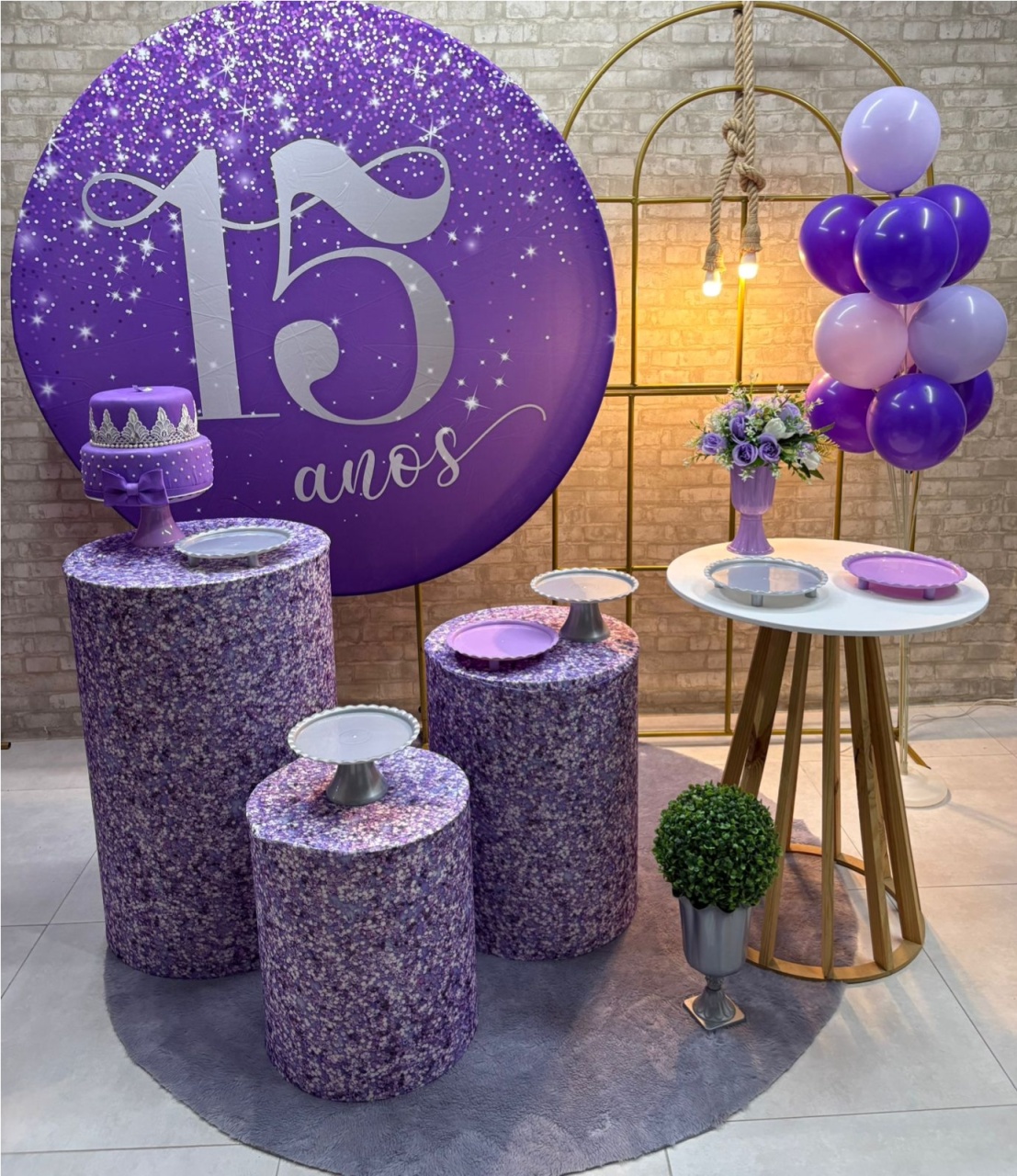 15 Anos Kit Diamante (Com Suporte de Balão) - Iara Maria Arruda da Silva