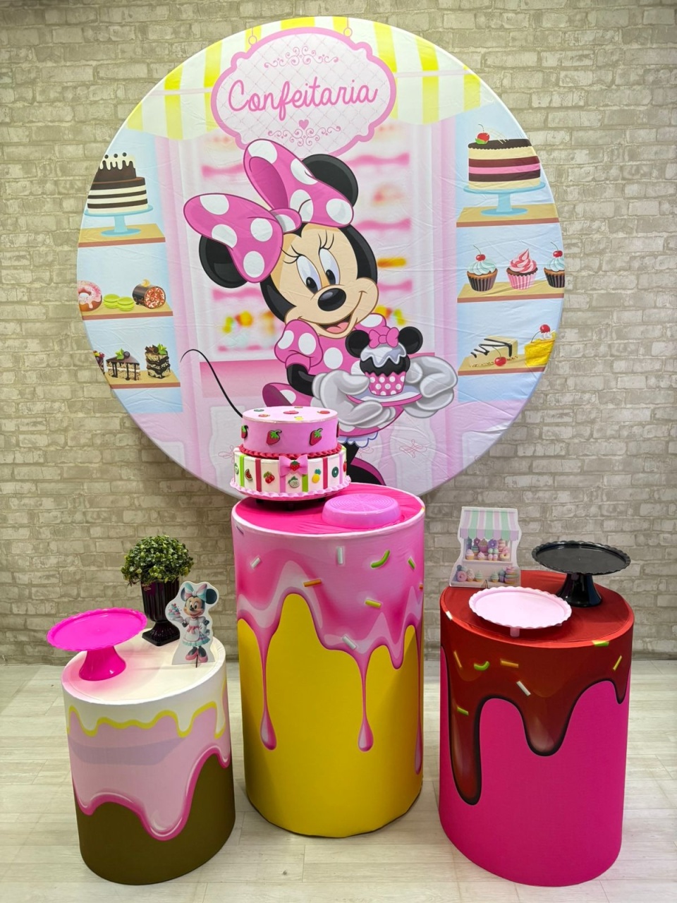 Minnie Confeitaria Kit Prata     - Iara Maria Arruda da Silva