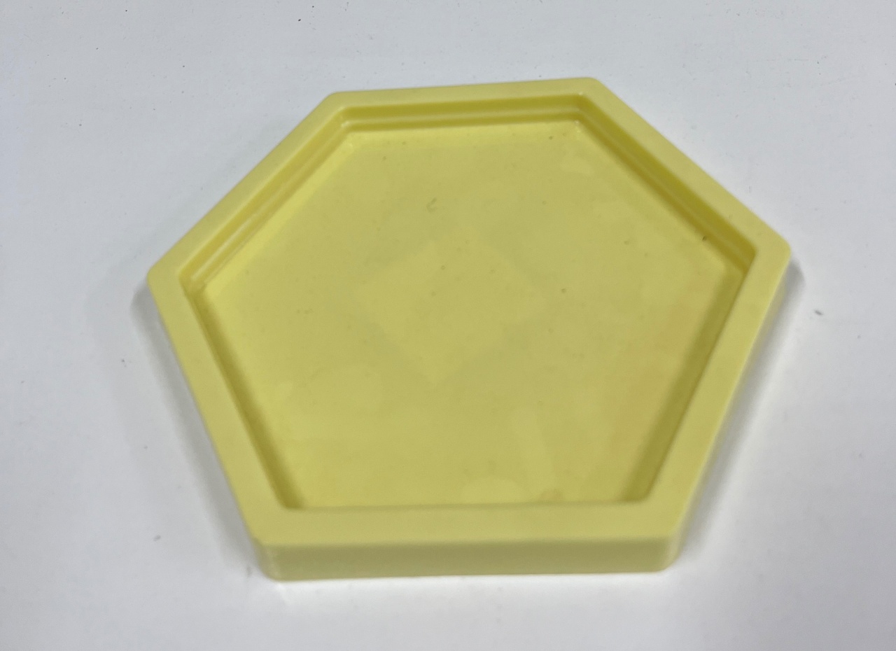 Sextavada P Amarelo Candy - Iara Maria Arruda da Silva