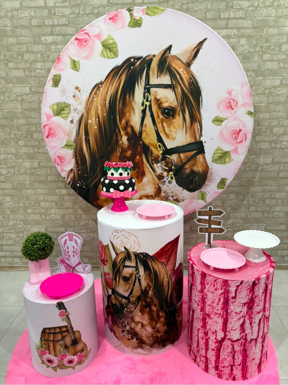 Cavalo Kit Prata (1) - Iara Maria Arruda da Silva